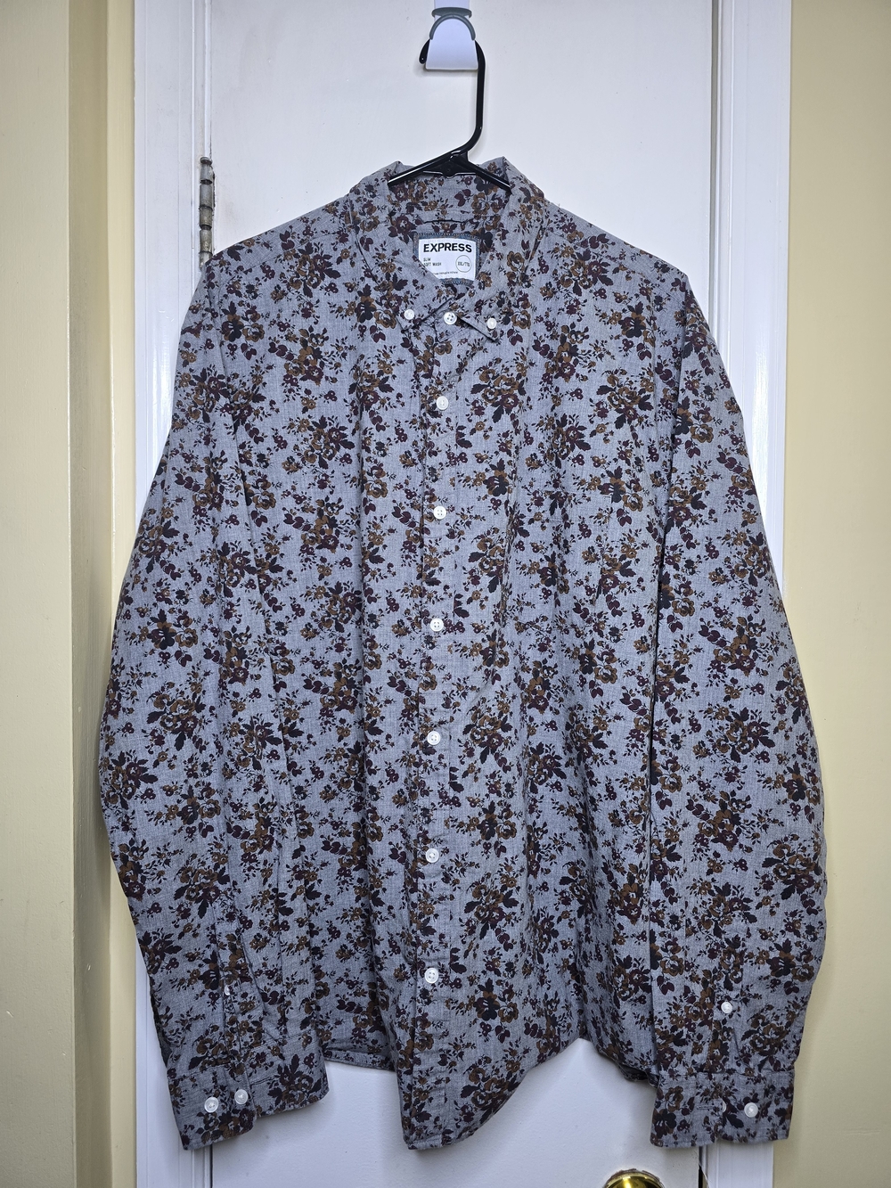 Express Men’s Floral Button-Up Shirt Jacket in Gray and Brown
